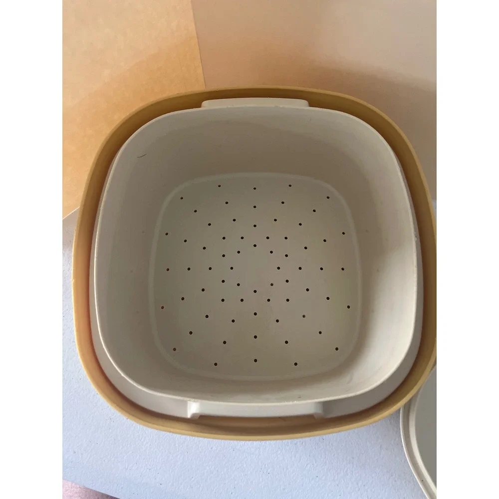Tupperware vintage multi
